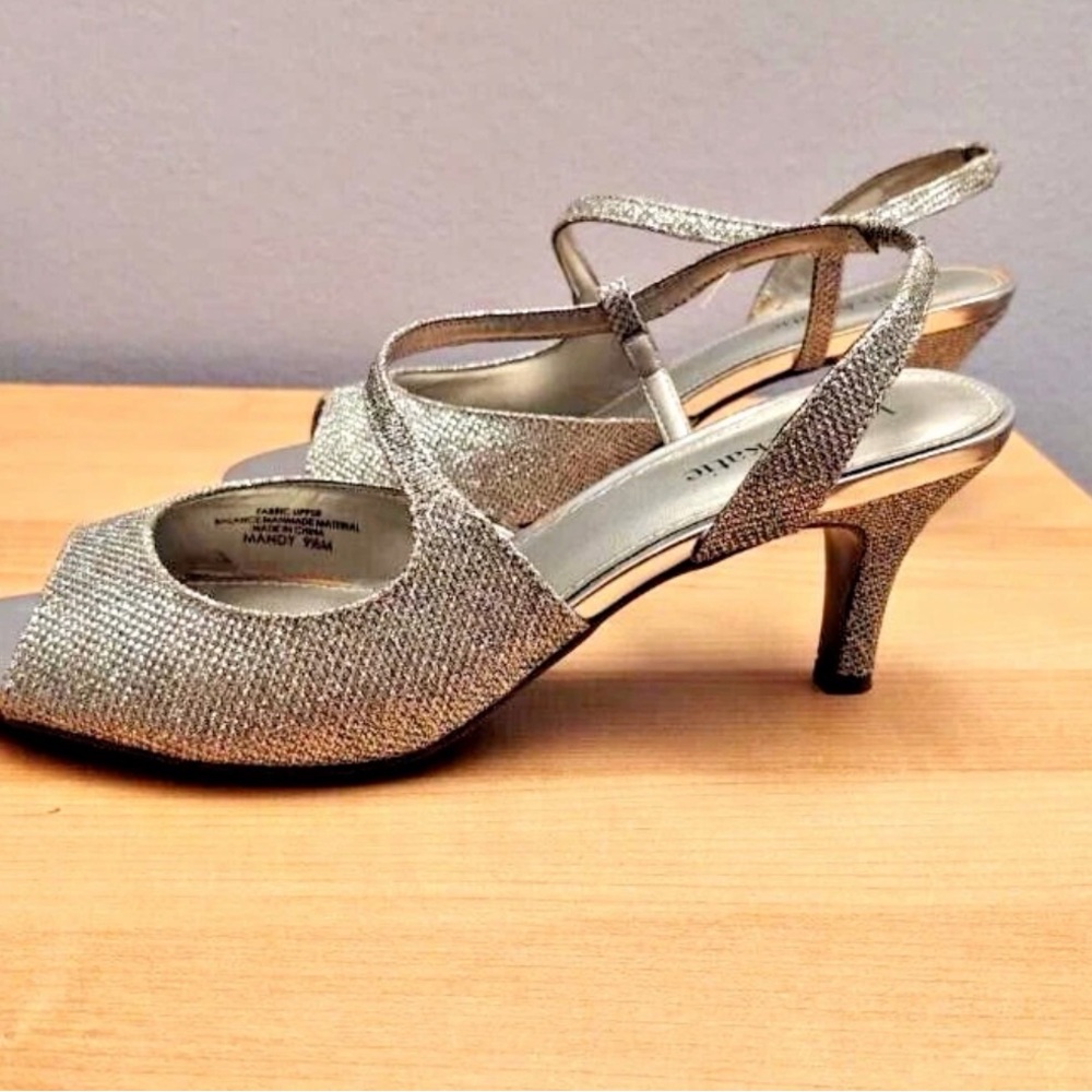 Kelly & Katie Shimmering silver Heels - Picture 3 of 8